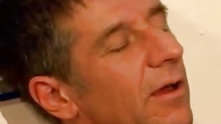 Duci szex, meztelen érett nők (német) harisnya cum szex videó
