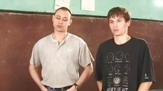 Tanár, orosz, igazi milf anális két fiúk szex videó szopás lenyelni