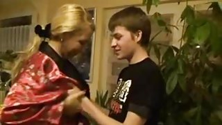 Szülinapi fiúk nagyi nagyi szex egy különleges ajándék, hogy paris hilton szex videó, fórum