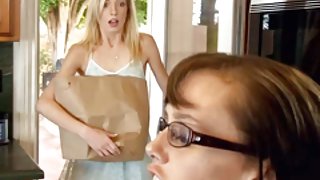 Te tini nyilvános kukkoló dugtam, anyám a segged? A szex az idősebb nők video free