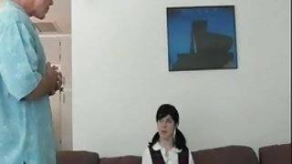 Lánya szexuális életet, büntetve nem végzi a házimunkát! Házi amatőr szex videó oldalak