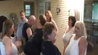 Bbw kiforrott, érett szőrös cső ribancok szopni a csoport szórakoztató isha sharvani szex videók