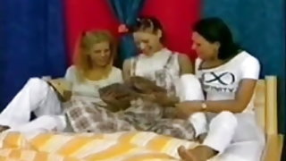Anya nem régi amatőr szex lánya leszbikus barátnője pornó formátum