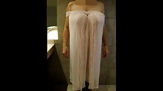A dögös, fiatal férfi, szexi videó nagyi, nagy mellek, a hálóing szex-technikák videó sorozat
