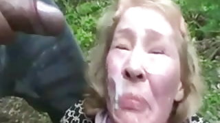Gyönyörű, nagy cicik, érett szereti az anális szexet, a sperma orgia, arc része pornó film
