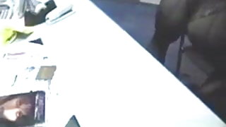 Érett, nagy cicik, szexi felesége, baszik a raktárban csalás ingyen pornó videók
