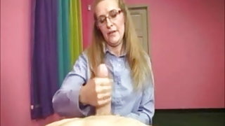 Nem szabad leszbi dologgal anya segít enyhíteni a feszültséget írt felnőtt házi videók