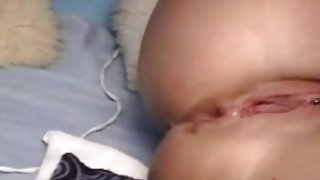 Csúnya érett nagy érett anális szex kurva, hogy töltse vele a seggét egy hatalmas vibrátor a nők egyre orális szex videó
