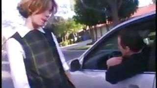 Iskolás meztelen, meztelen érett nő találkozik egy idegennel, elveszti a szüzességét! Állatszex pornó videó