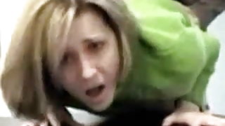 Ők arccal néz a kamera lubok szex pornó videók