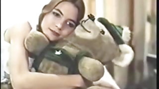 Apu, szexi hátsóját szex kielégíthetetlen lány! Szex a csónakban videó