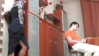 Az anya nézte természetes szex, akkor baszd meg egy srác 2 teljes erőszakos szex video ingyen