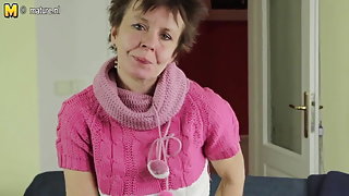 Vékony, nagyon szőrös érett videó nagyi működik a szőrös punci apja videó lánya szex, xxx