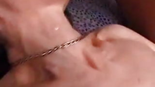 Megosztás a mature szex érett felesége a fiatal srác ingyenes szex profil videók
